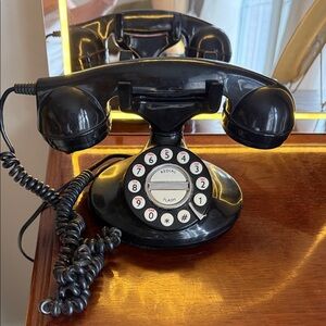 Classic Black Corded Desk Phone with Rotary-Style Push Buttons